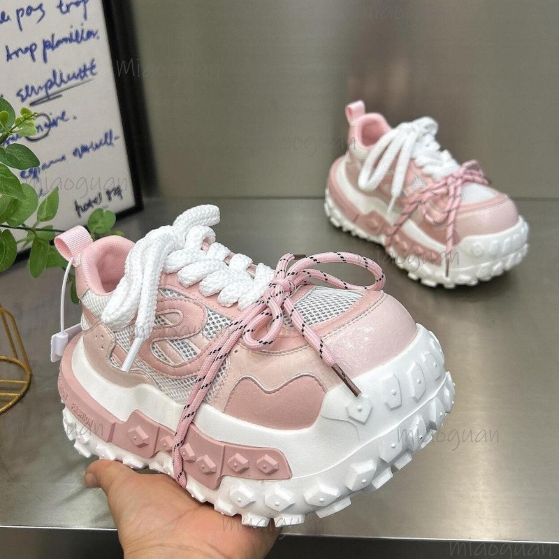 Sneakers da Donna con Plateau  - Street Fashion Female recensione e prezzo