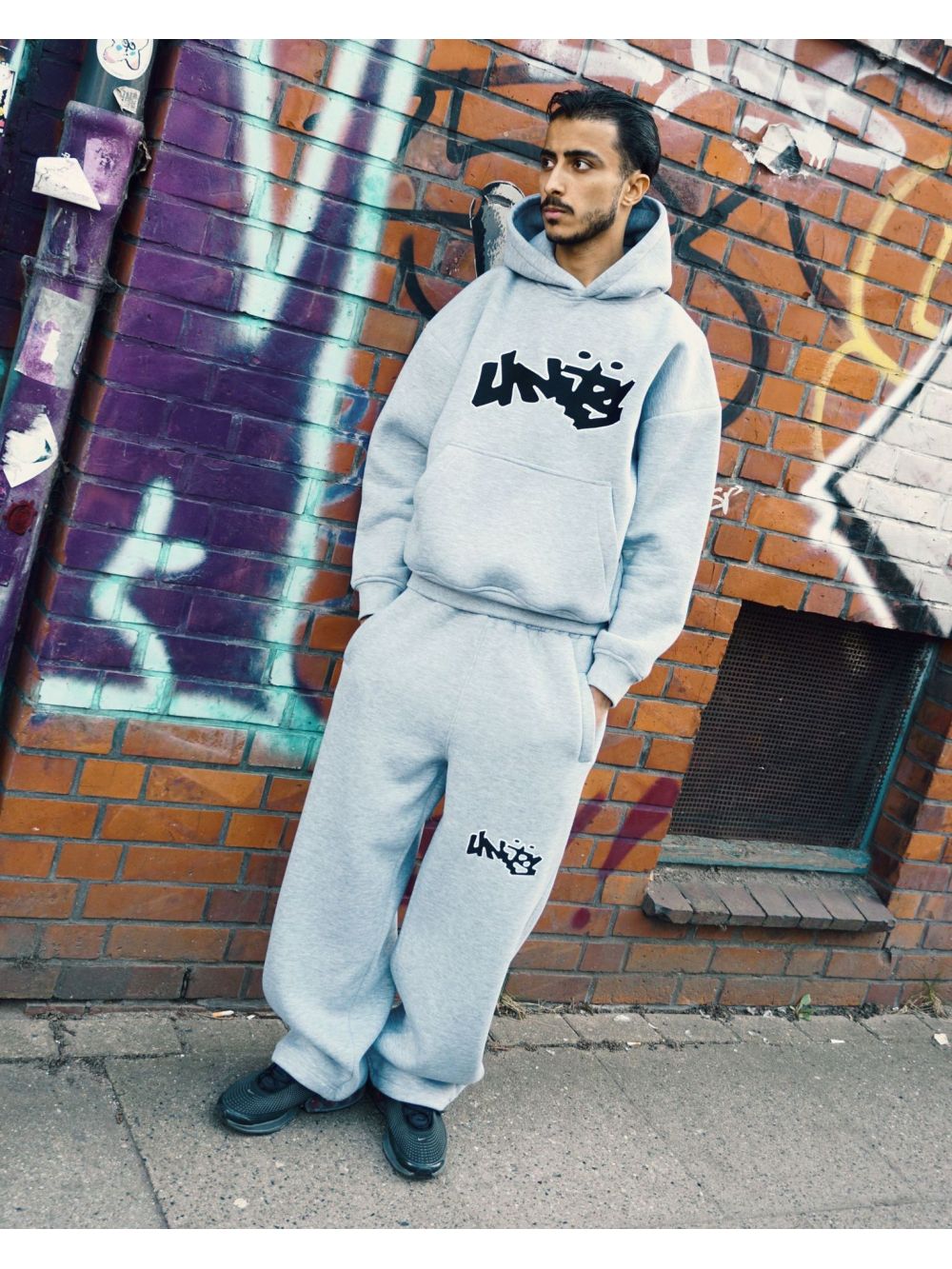 Completo unisex in stile retrò - Street Fashion Style recensione e prezzo