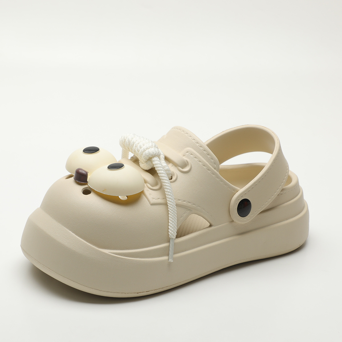 Simpatici Zoccoli DIY con Occh - Street Fashion Female recensione e prezzo
