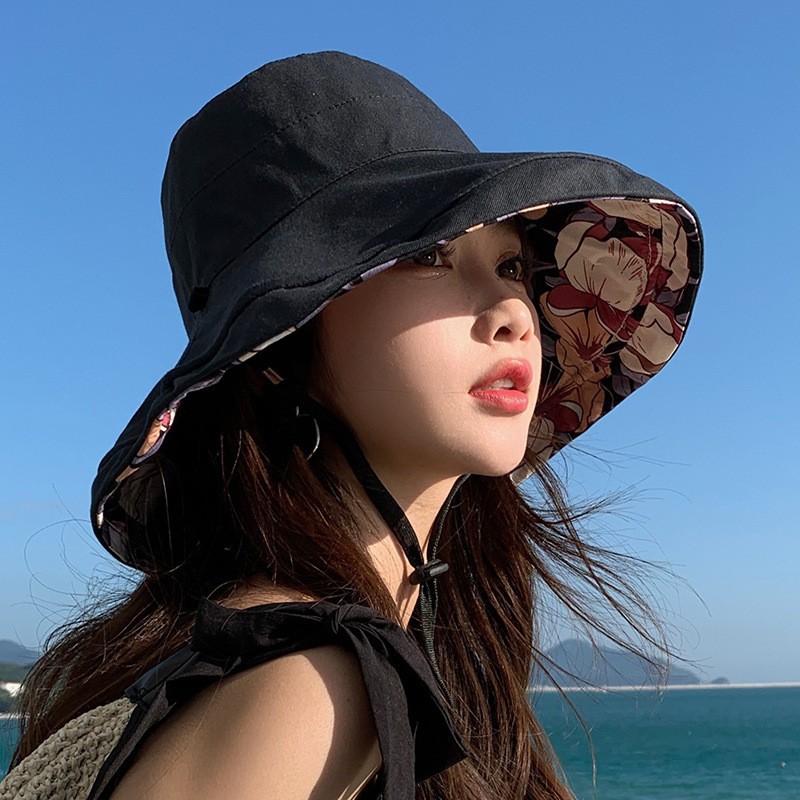 Cappello a secchiello bifaccia - Bucket Hat Embroidered recensione e prezzo