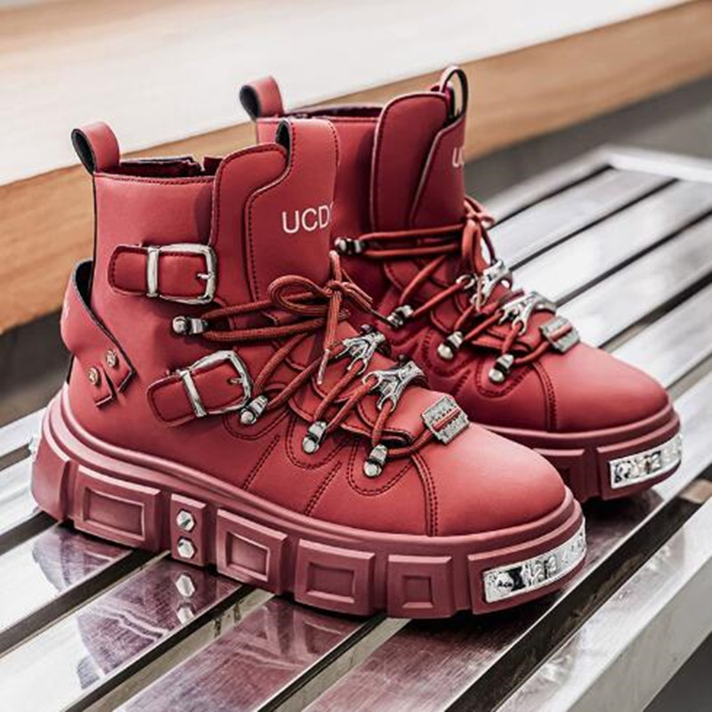 Sneakers nere con rivetti alla - Street Fashion Punk recensione e prezzo